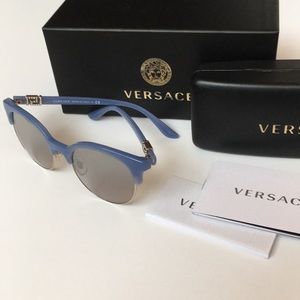 NWB auth Versace mirrored sunnies w/ case & tag